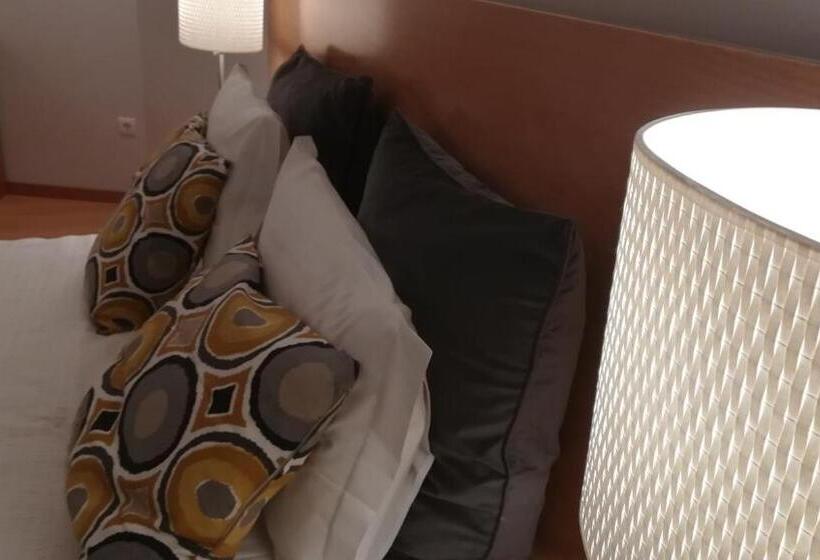 חדר משפחתי, Casa Da Fonte Sagrada