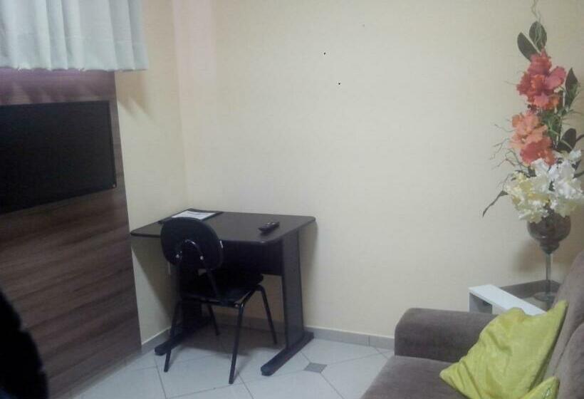 スーペリアールーム, Estação