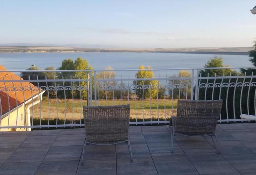 펜트하우스 스위트, Holiday Centrum