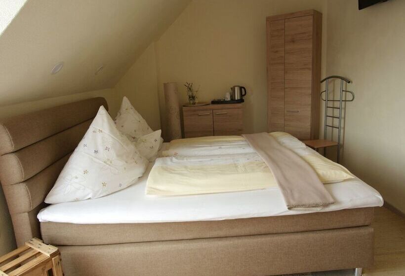 기본룸, Kirschberghof Gästehaus Und Weinverkauf