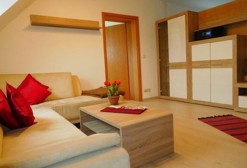 패밀리 아파트, Kirschberghof Gästehaus Und Weinverkauf