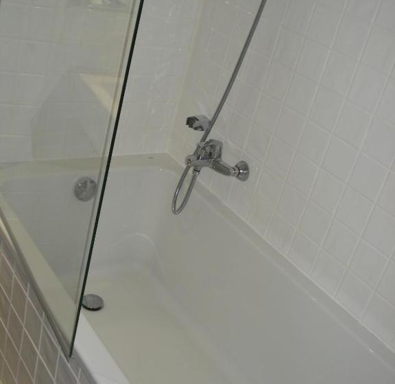 اتاق استاندارد سه نفره, Princesa Do Gilão