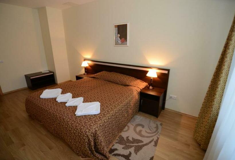 اتاق استاندارد سه نفره, Vesk Svečių Namai