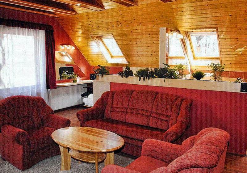 جناح, Platán Panzió