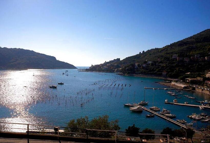 استودیوی استاندارد, Residence I Gabbiani