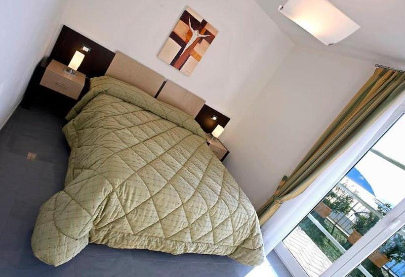 آپارتمان 1 خوابه, Residence I Gabbiani