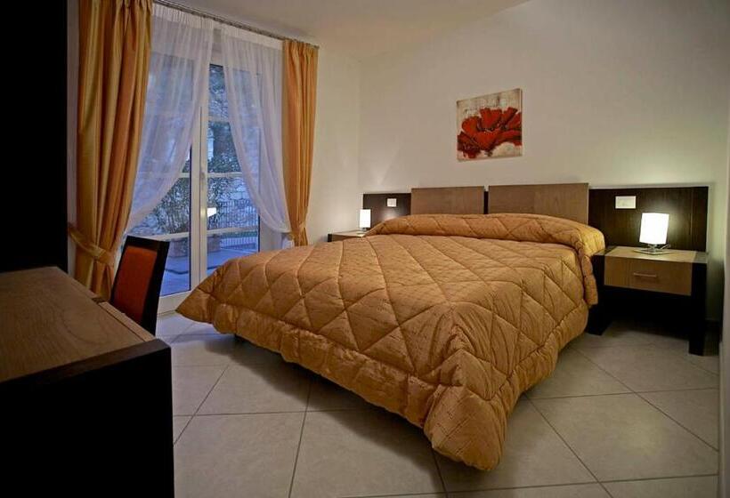 Апартаменты 1 Спальня, Residence I Gabbiani