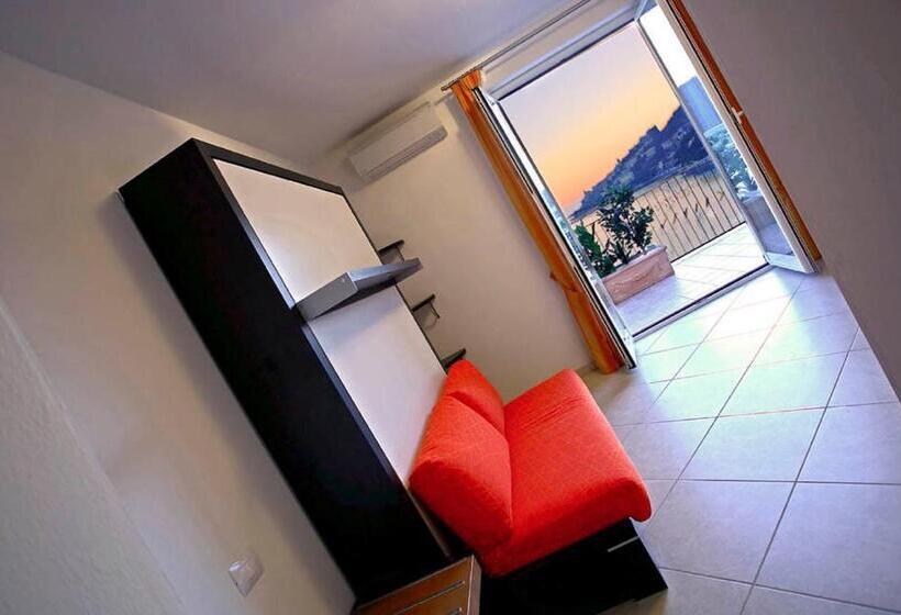 آپارتمان 1 خوابه, Residence I Gabbiani