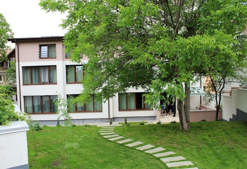 إستوديو قياسى, Studio Apartcity