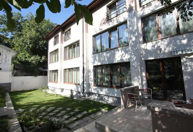 高级工作室, Studio Apartcity