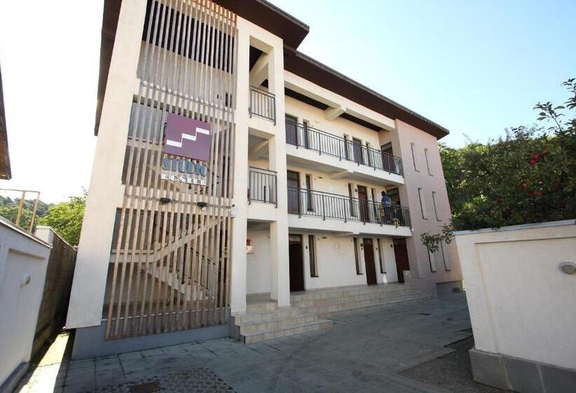 高级工作室, Studio Apartcity