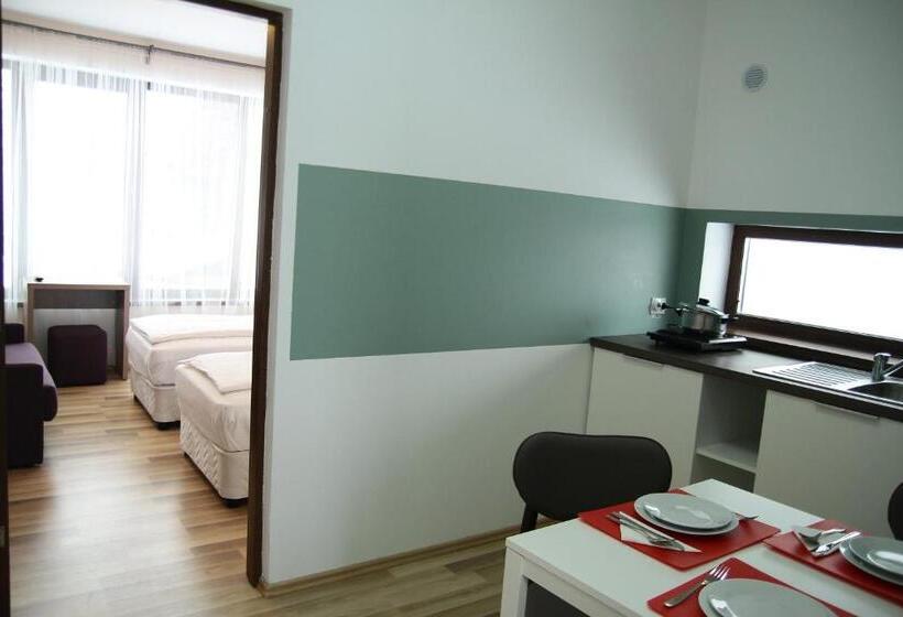 高级工作室, Studio Apartcity