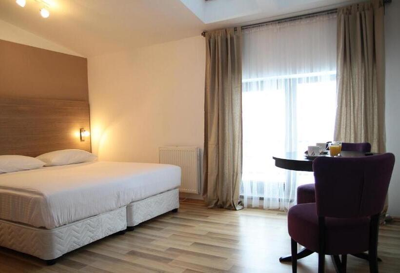 高级工作室, Studio Apartcity