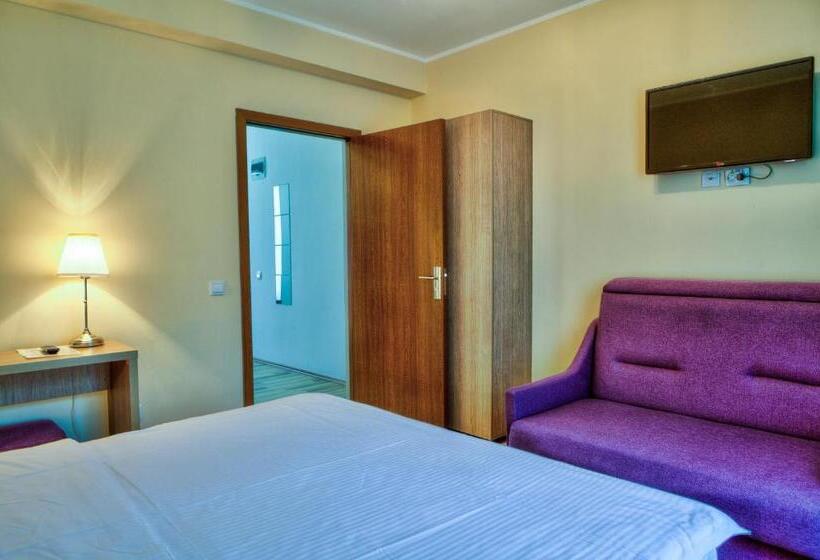 高级工作室, Studio Apartcity