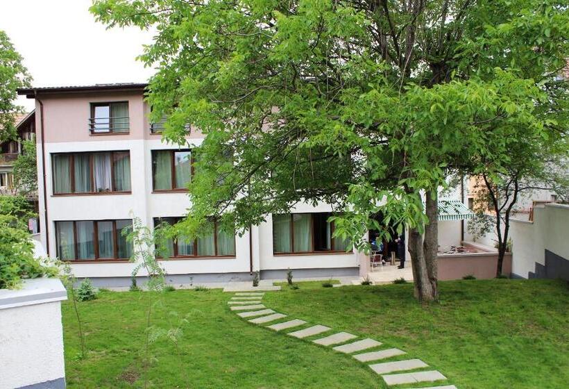 经济型工作室, Studio Apartcity