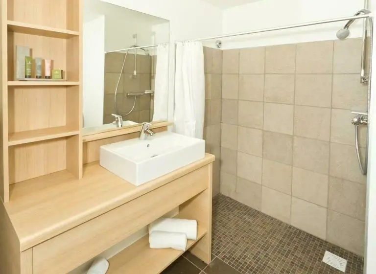 スタンダードスタジオ, Villa Thermae Thonon Les Bains