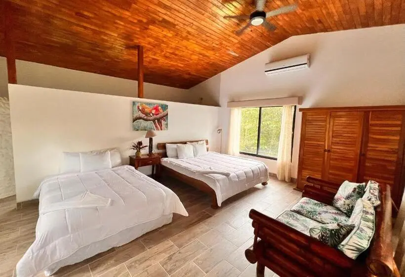 1ベッドルームハウス, Blue Banyan Inn