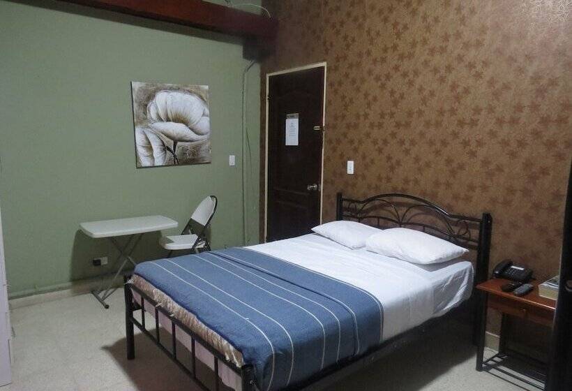 Номер Стандарт Трехместный, Hostal Cocos Inn