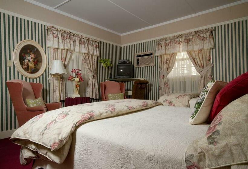 Номер Стандарт Трехместный, Victoria's Historic Inn
