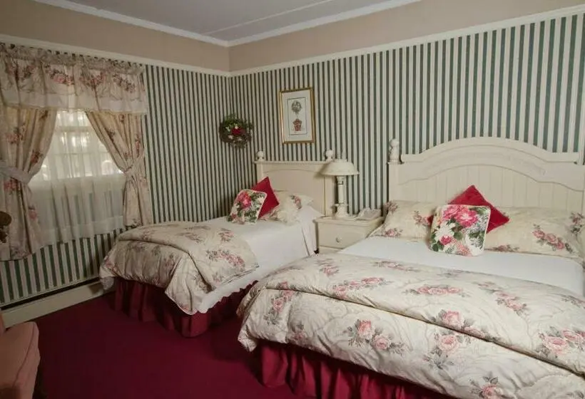 スタンダードトリプルルーム, Victoria's Historic Inn