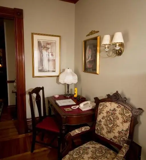 スイート, Victoria's Historic Inn