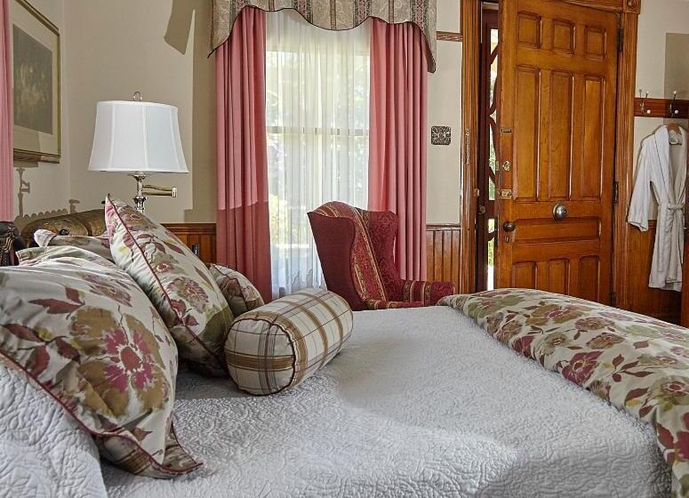 חדר סטנדרט, Victoria's Historic Inn