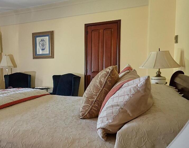 חדר סטנדרט, Victoria's Historic Inn