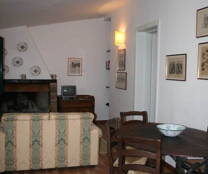 プールビューの2ベッドルームアパート, Agriturismo La Montagnola