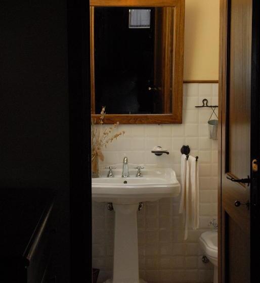 غرفة قياسية, La Pintura