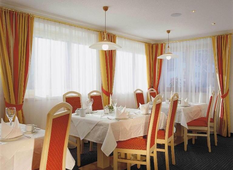 带阳台两卧公寓, Ferienresidenz La Vita