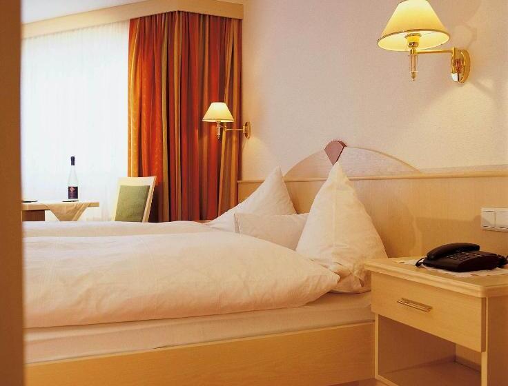 带阳台两卧公寓, Ferienresidenz La Vita