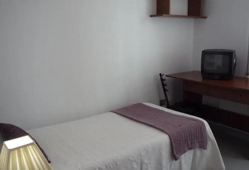 اتاق استاندارد یک نفره, Hostal Residencia Ponte Vella