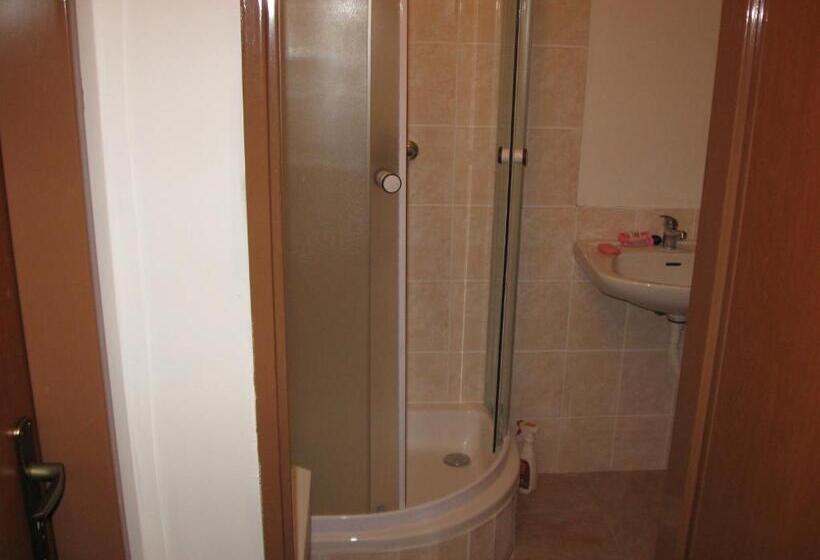 1ベッドルームアパートメント, Privat Bohemia