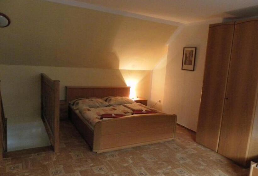 듀플렉스 스위트, U Královny Dagmar