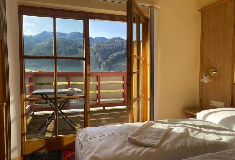 Quarto Estandar com Sacada, Landhotel Alte Post