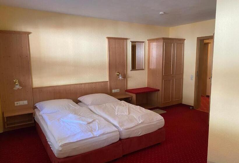 Quarto Estandar, Landhotel Alte Post