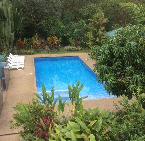 패밀리 룸, Mindo Real