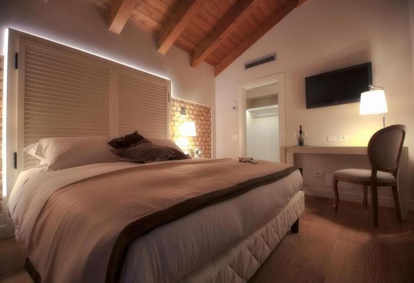 Standardrum, Agriturismo Villa Trovatore