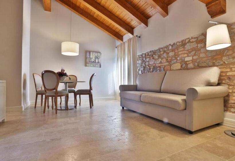 1 Sovrums Lägenhet, Agriturismo Villa Trovatore