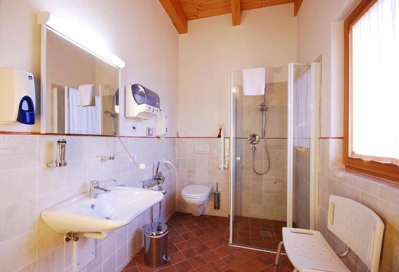 غرفة قياسية, Corte All'olmo