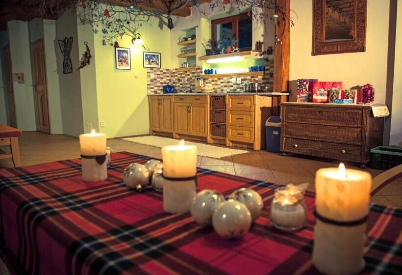 スーペリアールーム, Holiday Resort švárny