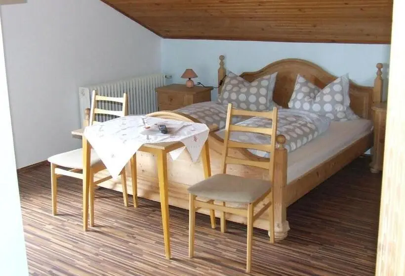 スタンダードトリプルルーム, Pension Sonnenhof