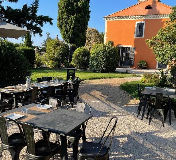 스탠다드 테라스 룸, Chateau Des Cinq Cantons