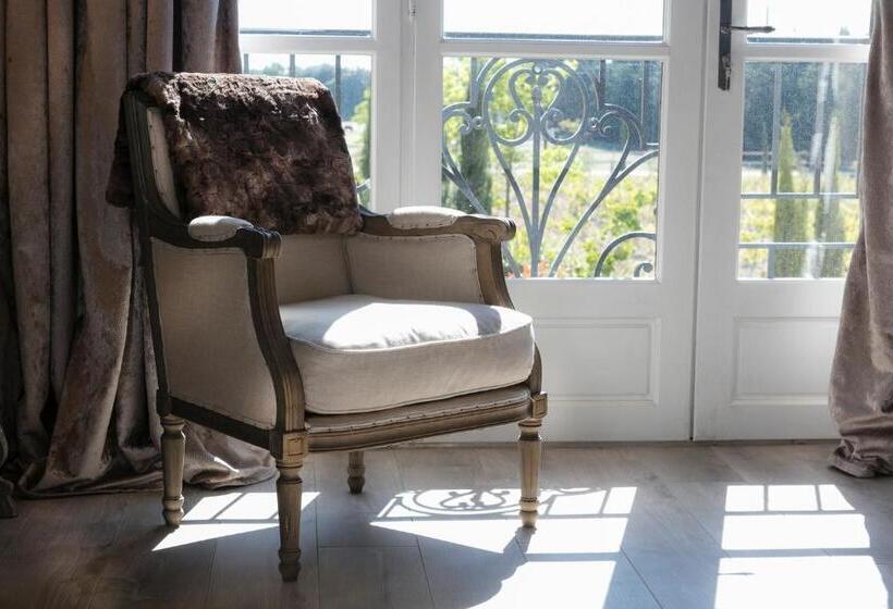 클래식 룸, Chateau Des Cinq Cantons