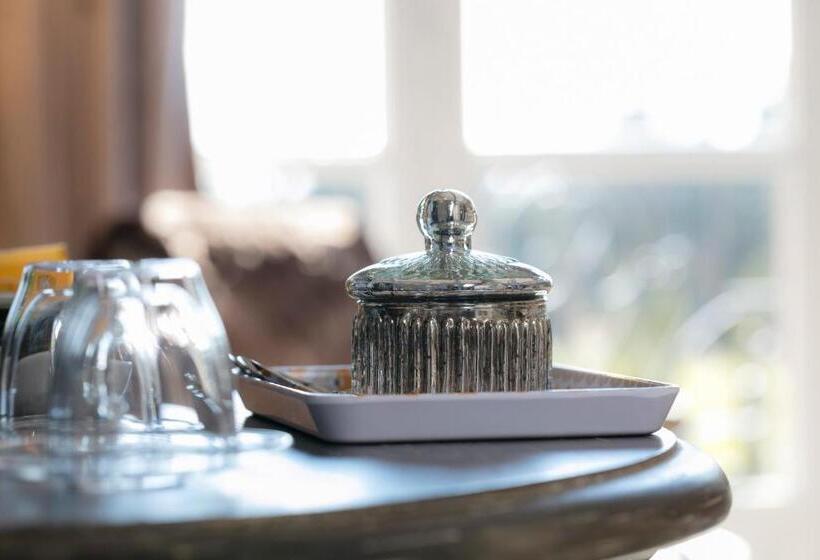 클래식 룸, Chateau Des Cinq Cantons