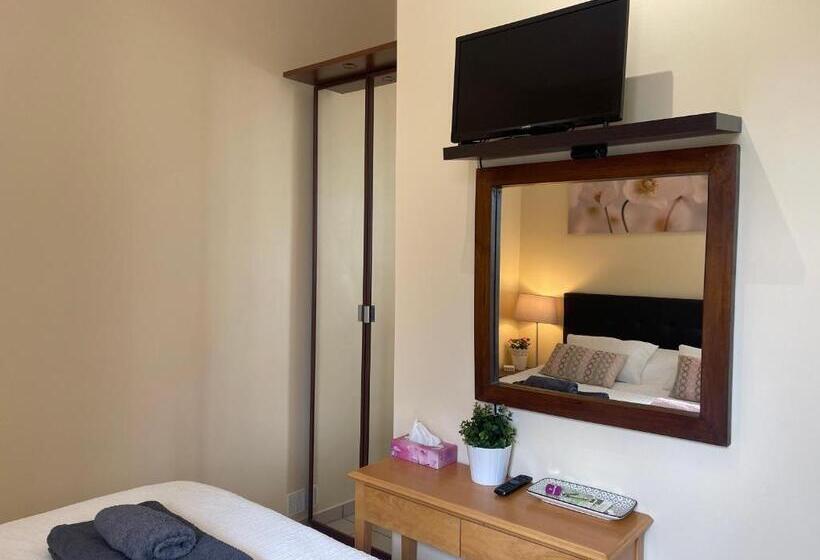 جناح غرفتين نوم, Gites Du Caylar   Chambres Et Appartments