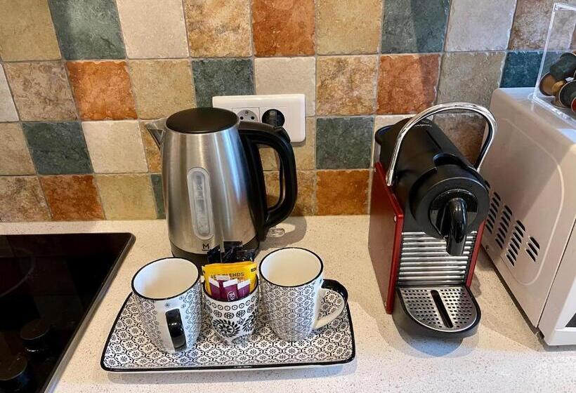 شقة غرفة واحدة مطلة على الحديقة, Gites Du Caylar   Chambres Et Appartments