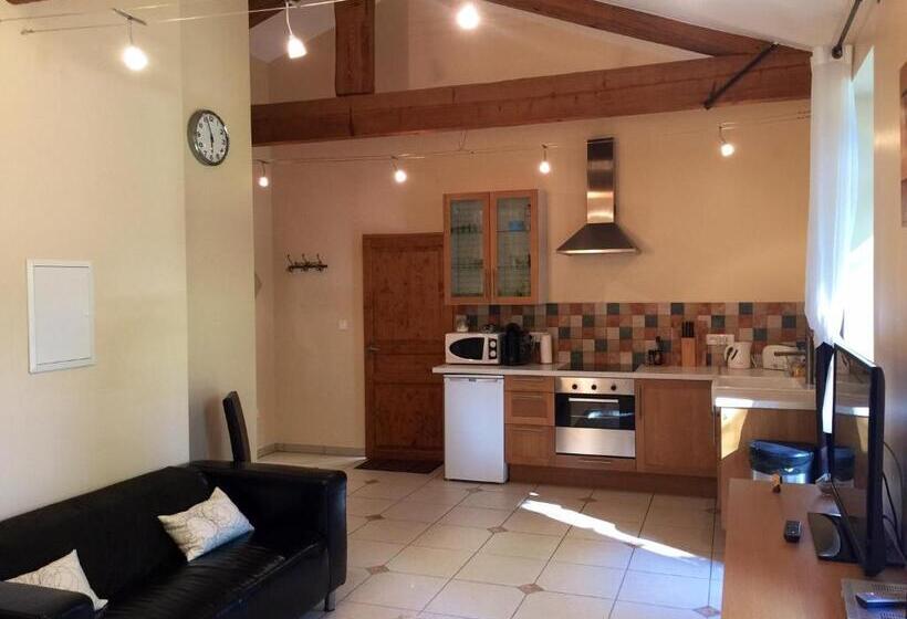 شقة غرفة واحدة مطلة على الحديقة, Gites Du Caylar   Chambres Et Appartments