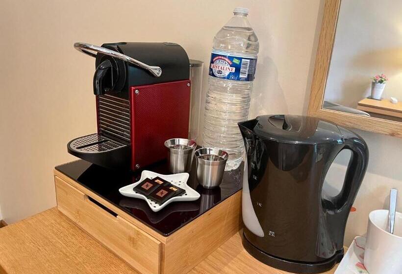 جناح ديلوكس غرفتين نوم, Gites Du Caylar   Chambres Et Appartments