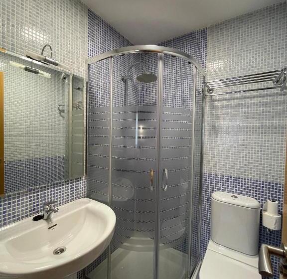 اتاق استاندارد یک نفره, Hostal Santiago 2